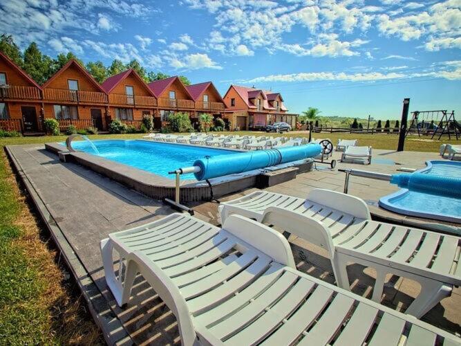 With Pool, *